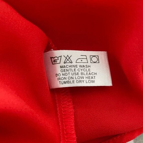 Violet + Claire Bell Sleeve Blouse Red Flowy V-Neck Notch Collar Grommet Detail - Picture 6 of 8